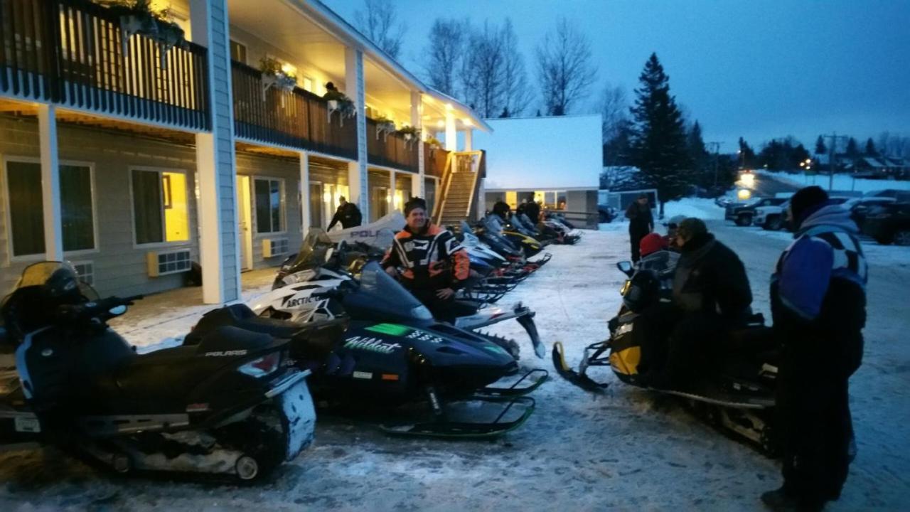 Rangeley Saddleback Inn מראה חיצוני תמונה